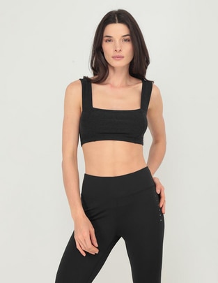 Top deportivo Beyond Yoga para yoga mujer