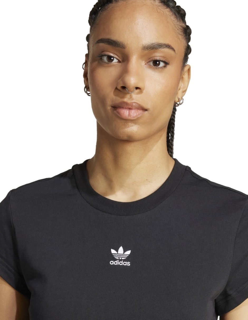 Playera manga corta Adidas Originals Ess Slim Tee cuello redondo para mujer