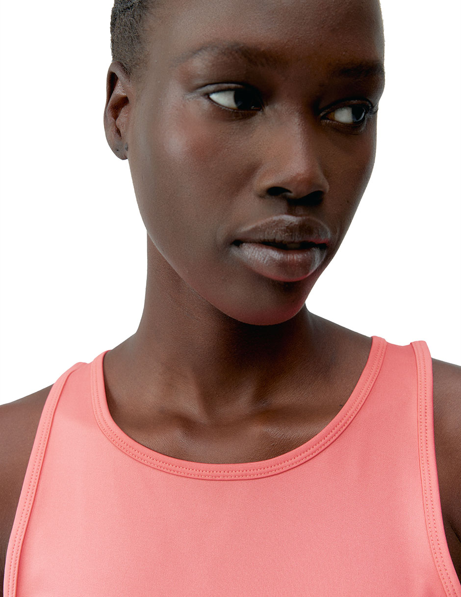 Playera Born cuello redondo para mujer