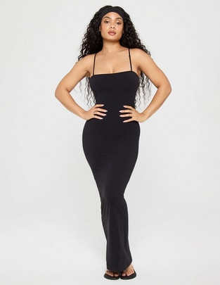 Vestido maxi de fiesta escote medio
