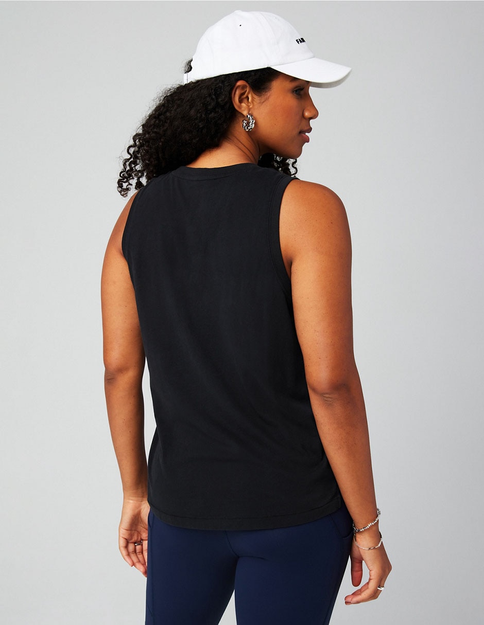 Playera cuello redondo para mujer