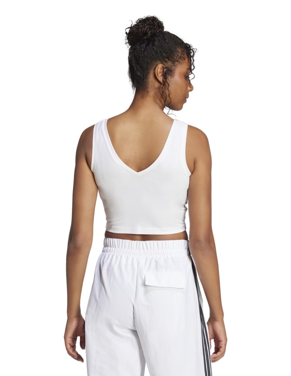 Playera Essentials cuello redondo para mujer 3