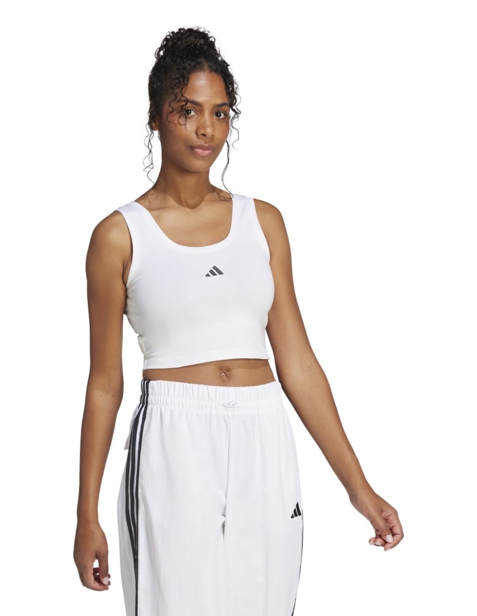 Playera Essentials cuello redondo para mujer 4