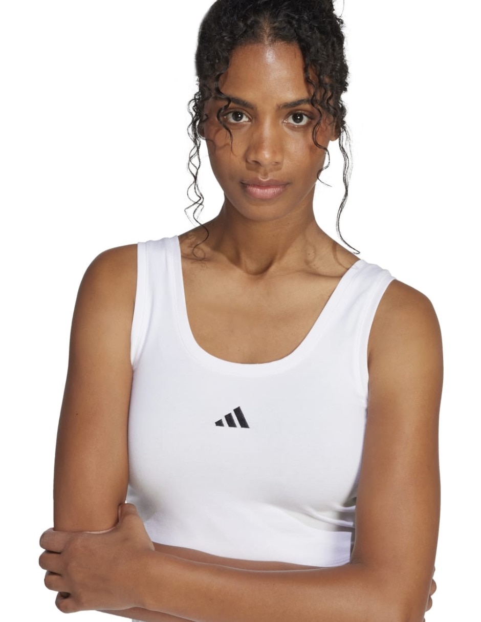 Playera Essentials cuello redondo para mujer 6
