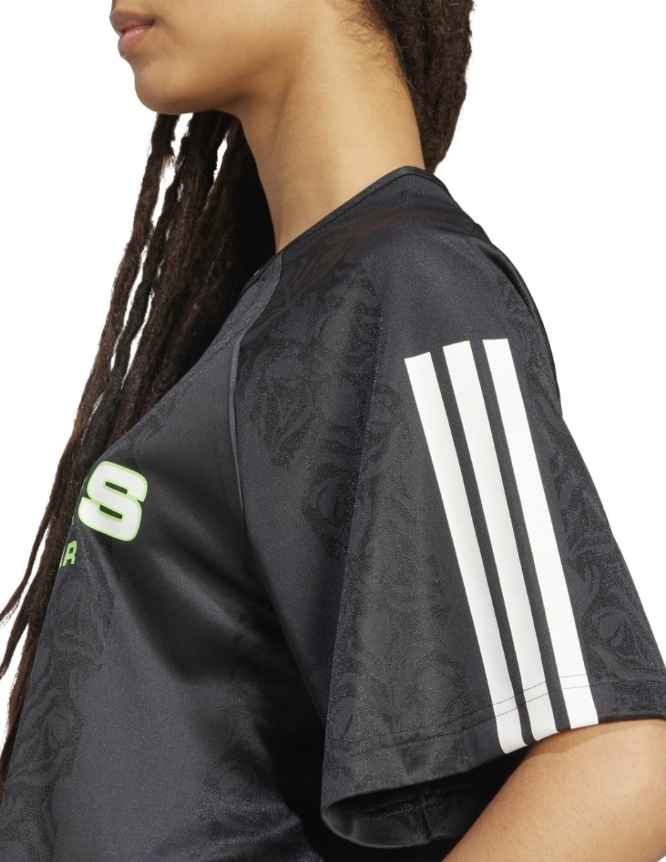 Playera manga corta Adidas Sportswear House Of Tiro cuello redondo para mujer