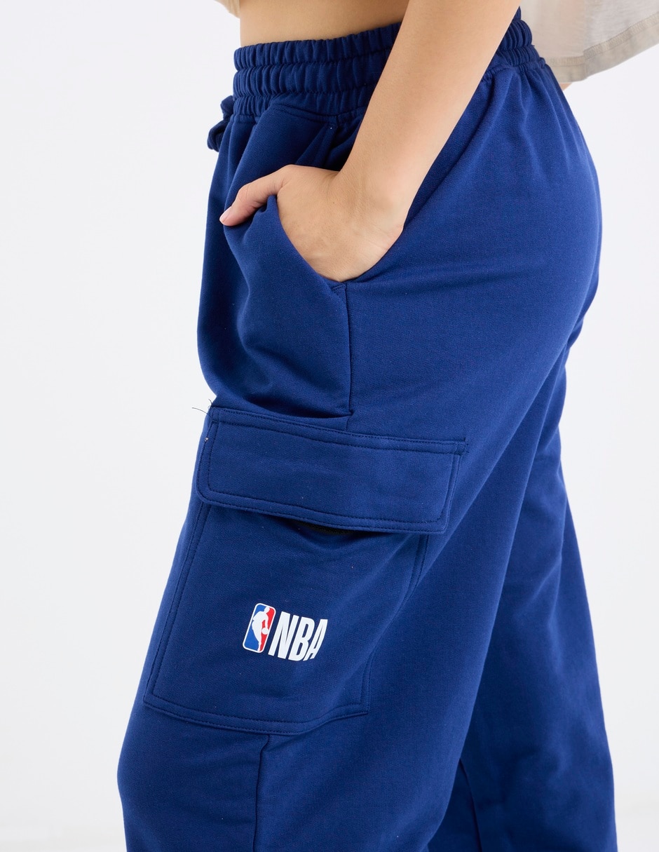 Pantalón cargo Nba regular para mujer