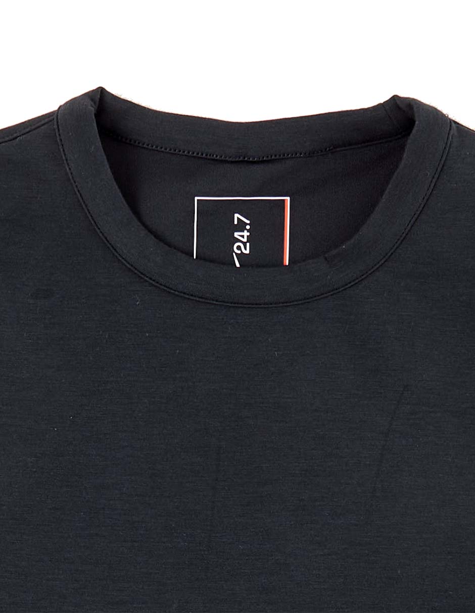 Playera manga larga cuello redondo para mujer 11