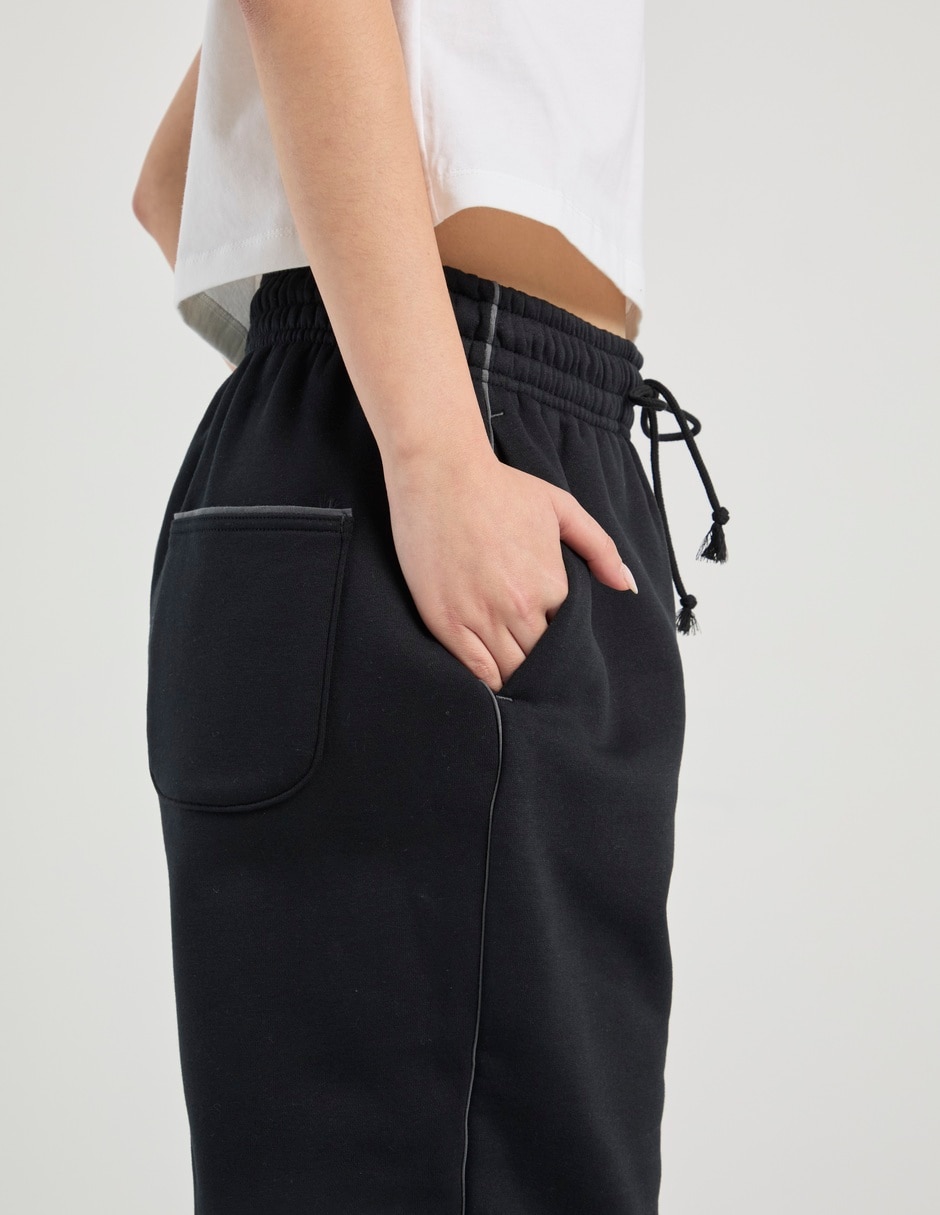 Pants regular Nike con agujeta para mujer