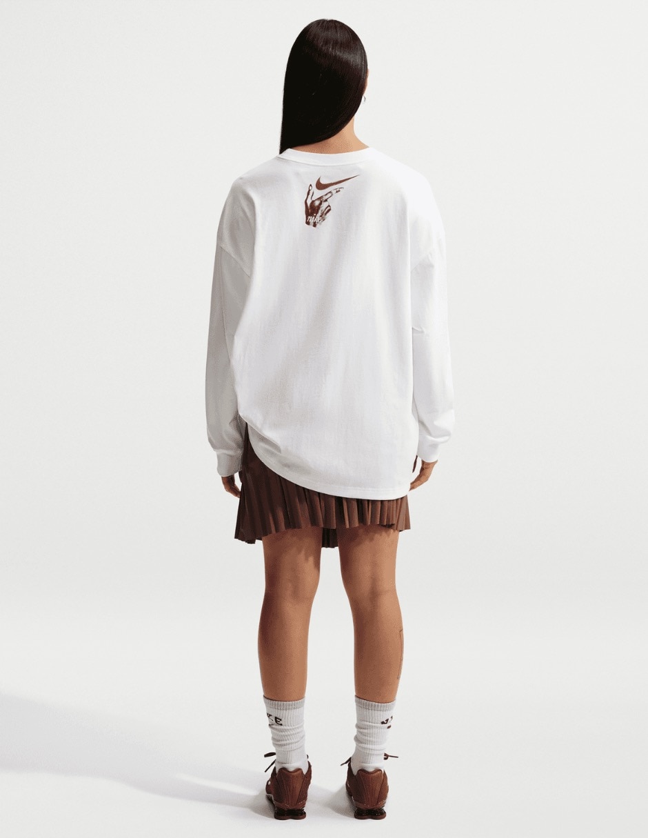 Playera manga larga Nike Valentine's Day cuello redondo para mujer