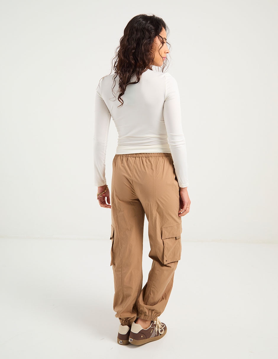 Pantalón cargo regular para mujer 6