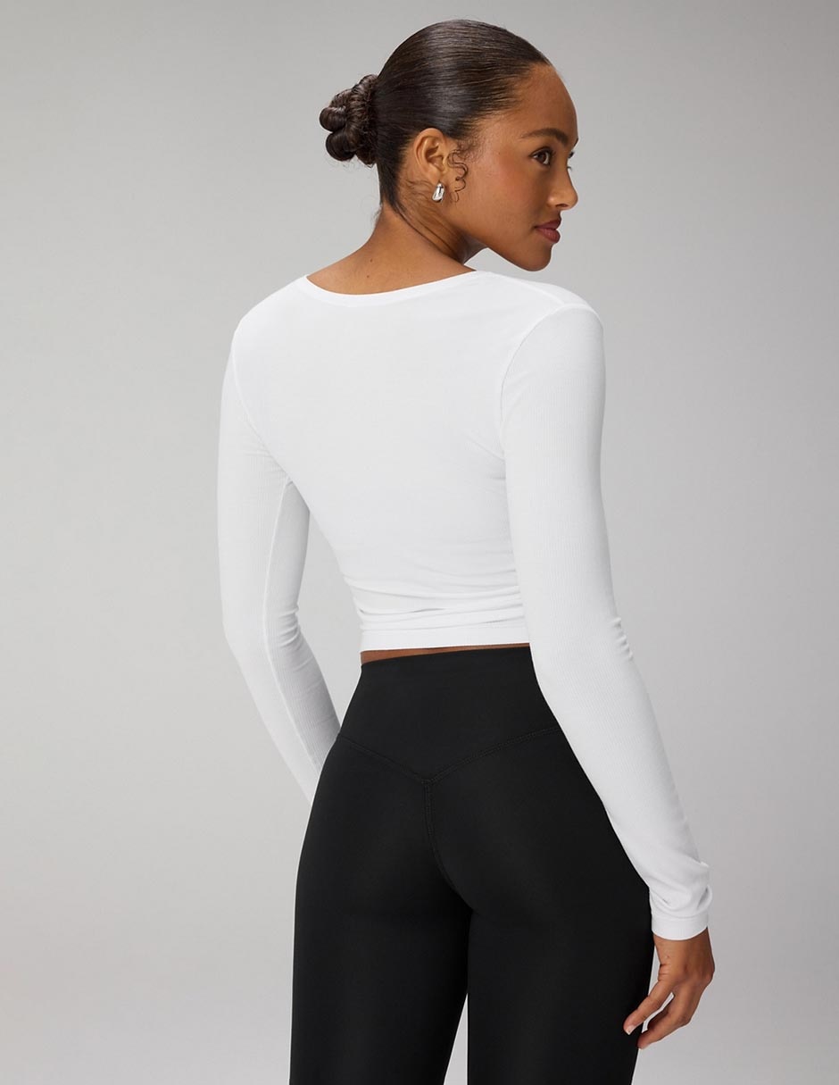 Playera manga larga cuello v para mujer 5