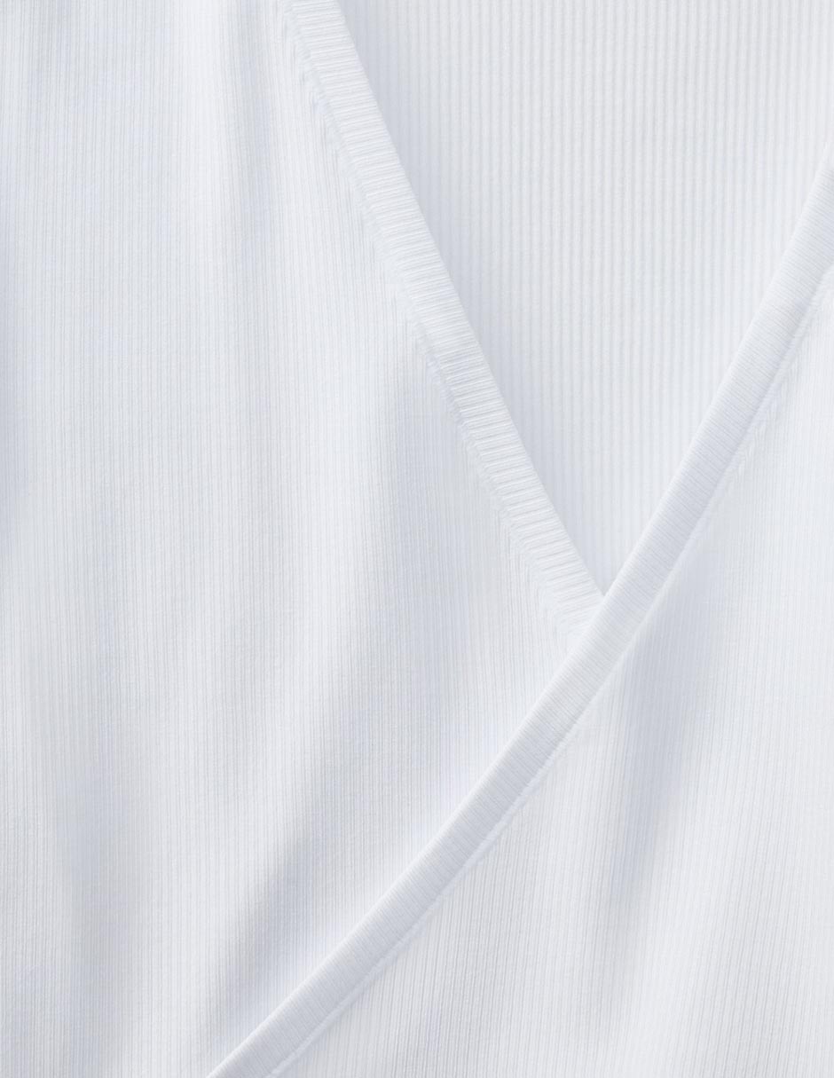 Playera manga larga cuello v para mujer 6