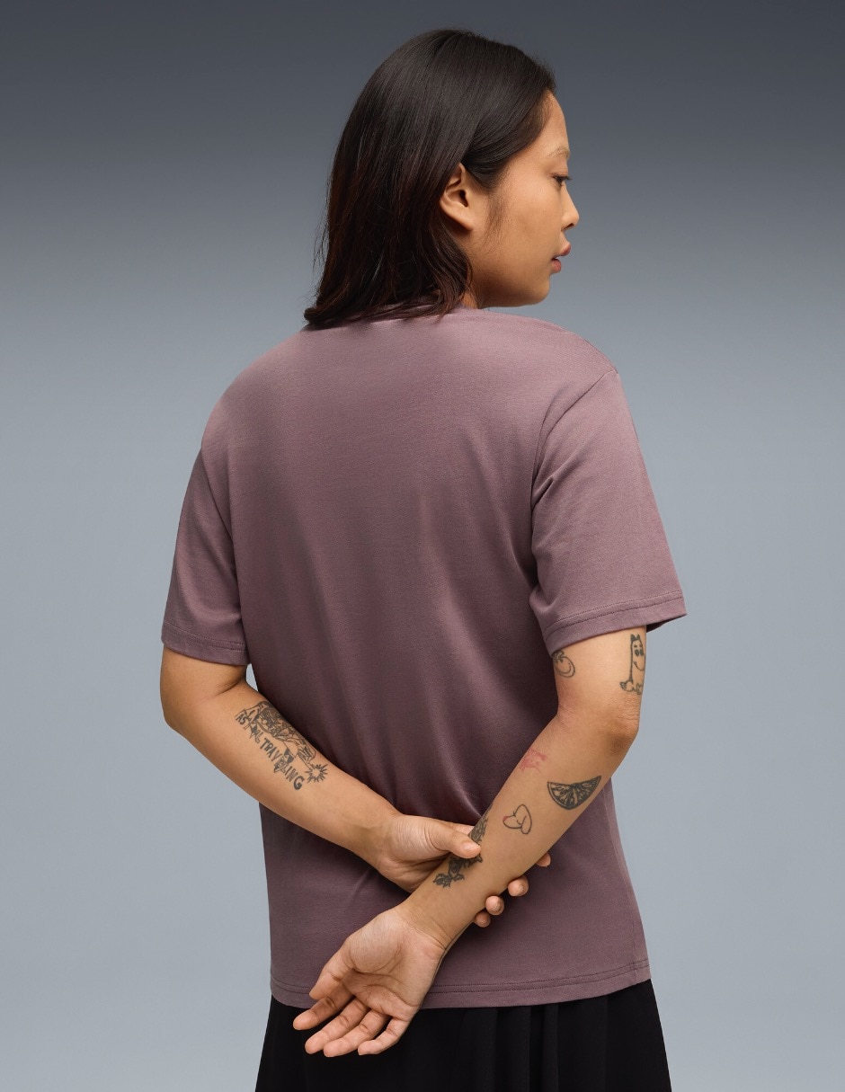 Playera manga corta Ess cuello redondo mujer