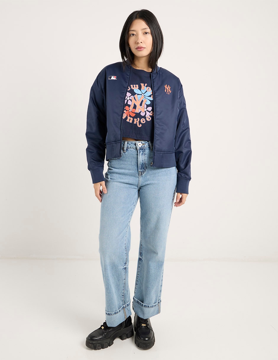 Playera manga corta New York Yankees cuello redondo para mujer 6