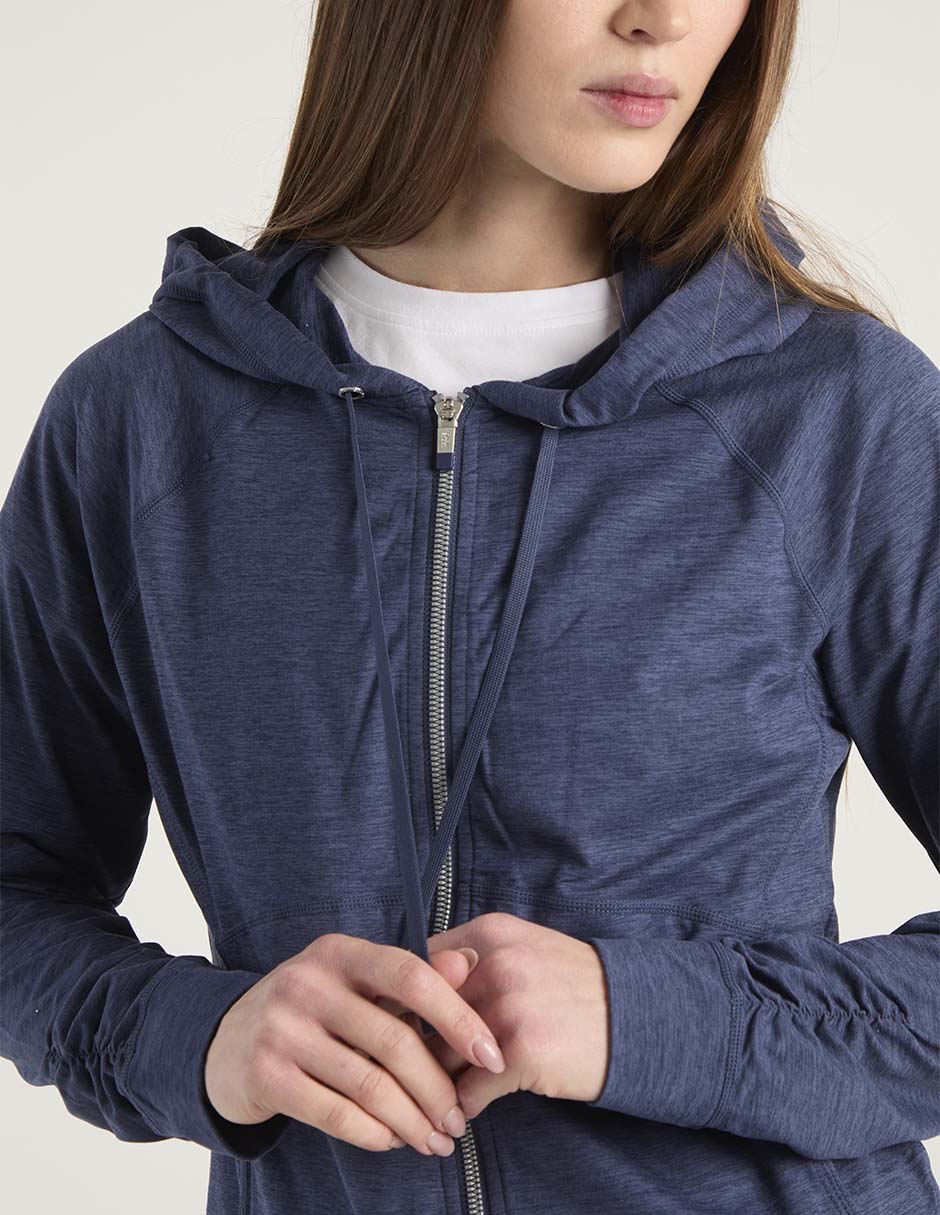Sudadera con capucha y bolsa para mujer 9