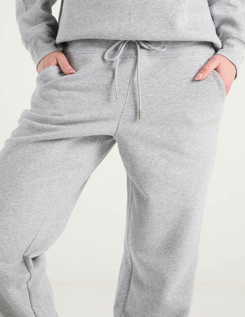 Pants regular con agujeta para mujer 9