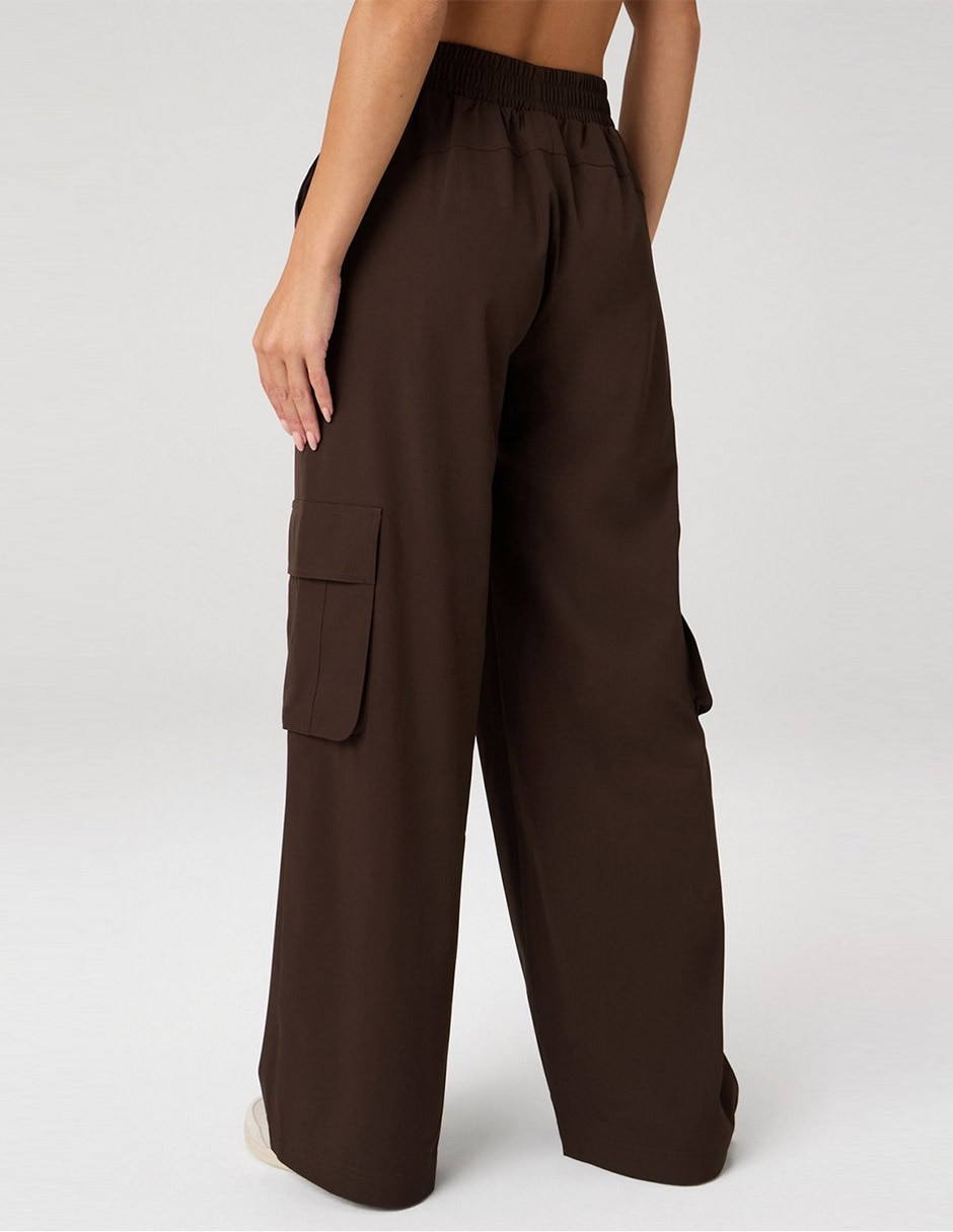 Pantalón cargo amplio para mujer