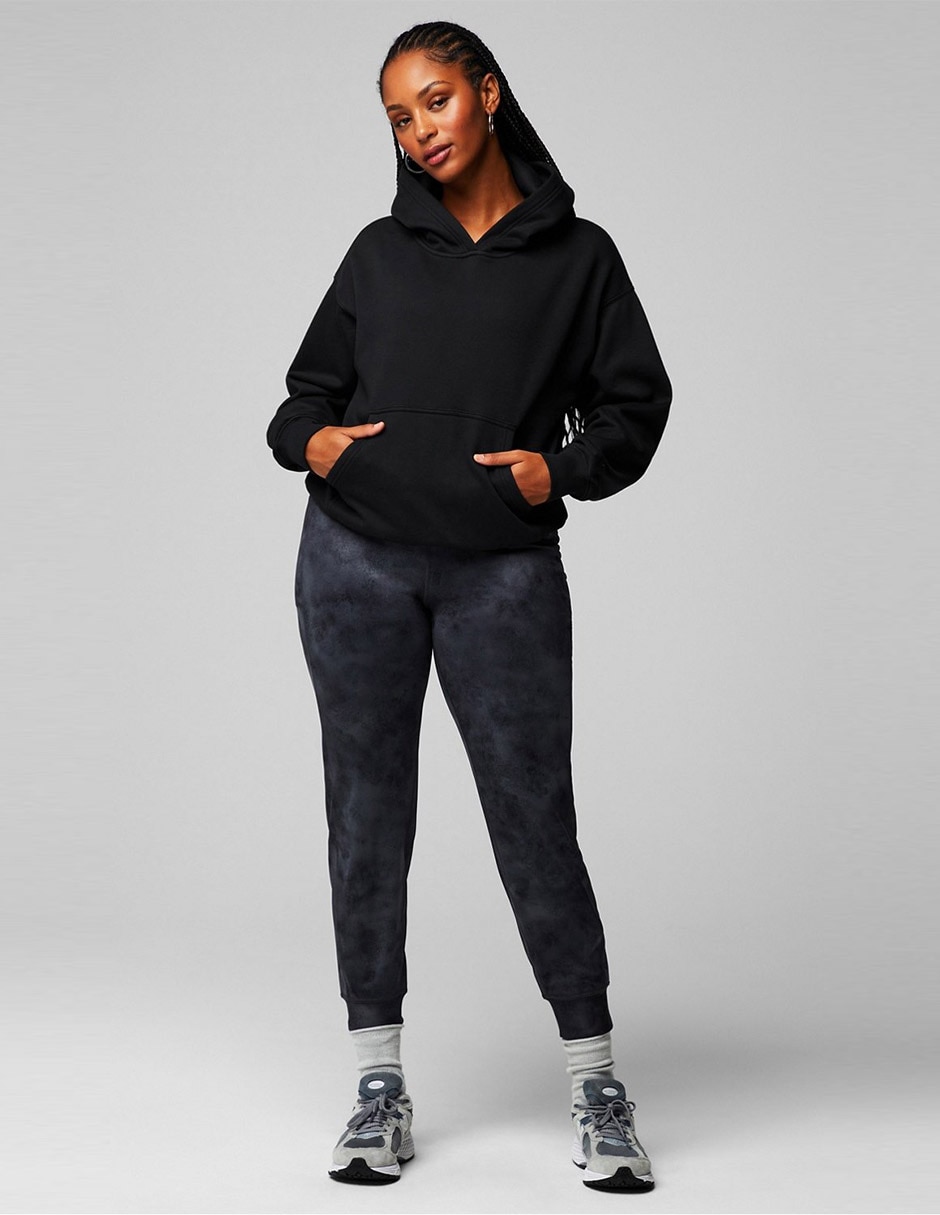 Sudadera con capucha y bolsa para mujer 2