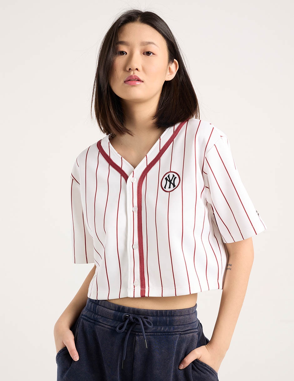Playera manga corta New York Yankees cuello v para mujer 2