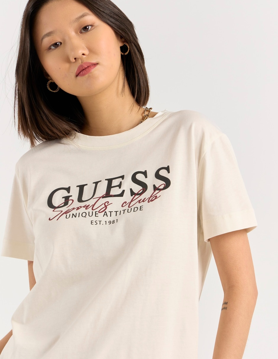 Playera manga corta Guess cuello redondo para mujer