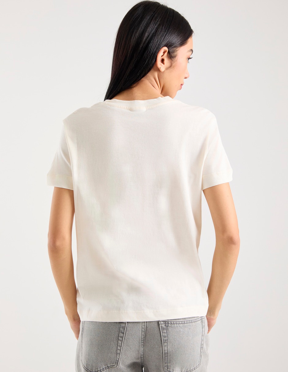Playera manga corta cuello redondo para mujer 6