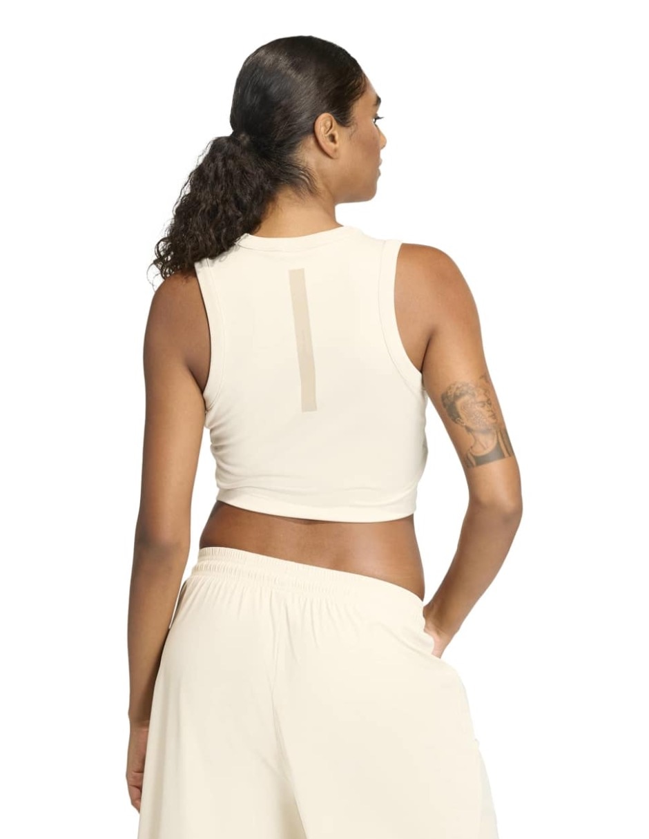 Playera tank cuello redondo para mujer 8