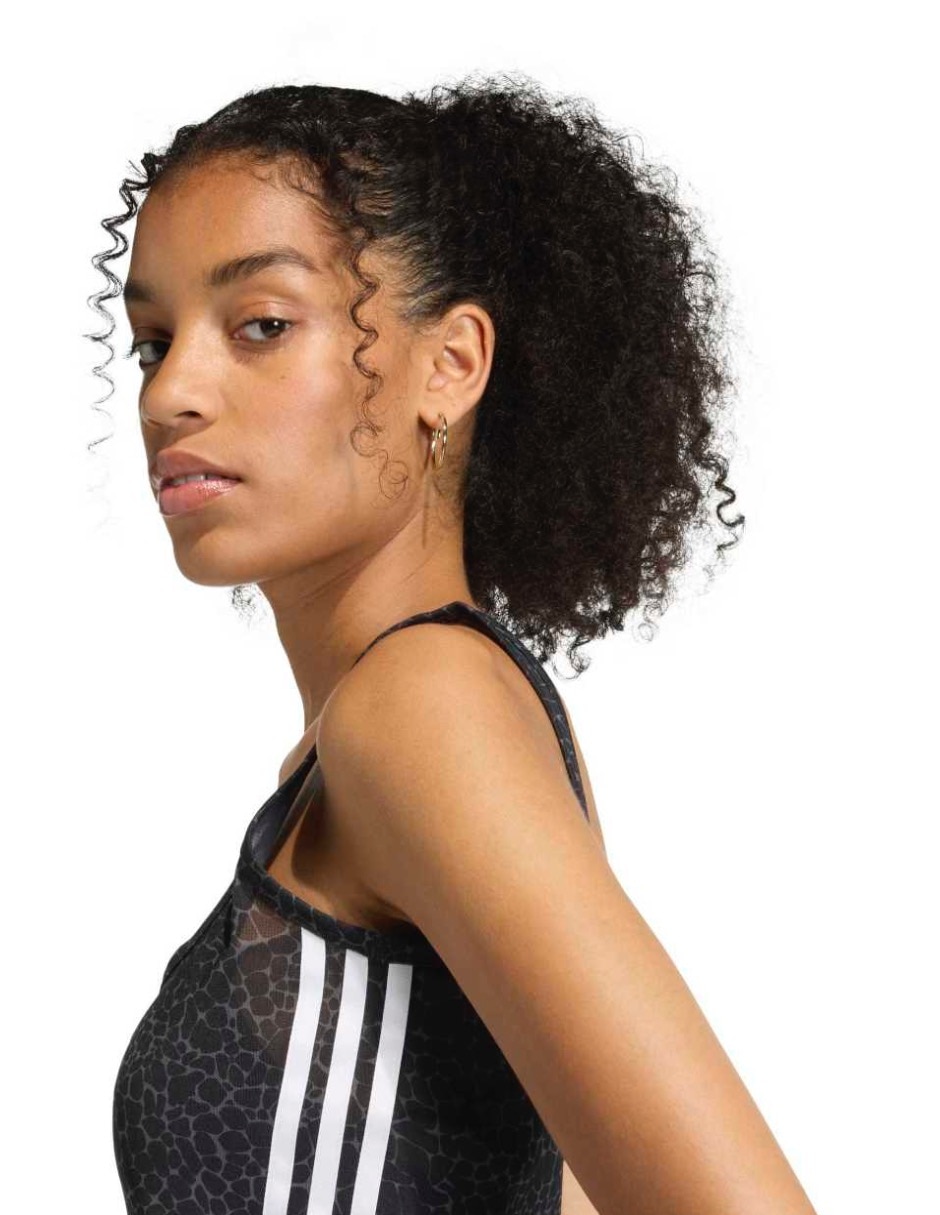 Playera tank sin manga cuello cuadrado para mujer 6