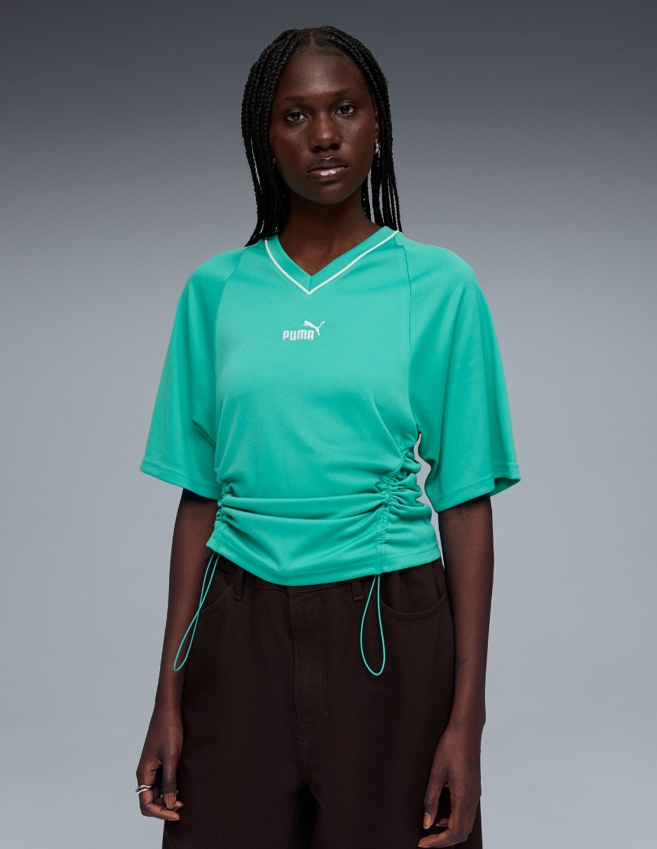 Playera manga corta Future Archive cuello V para mujer