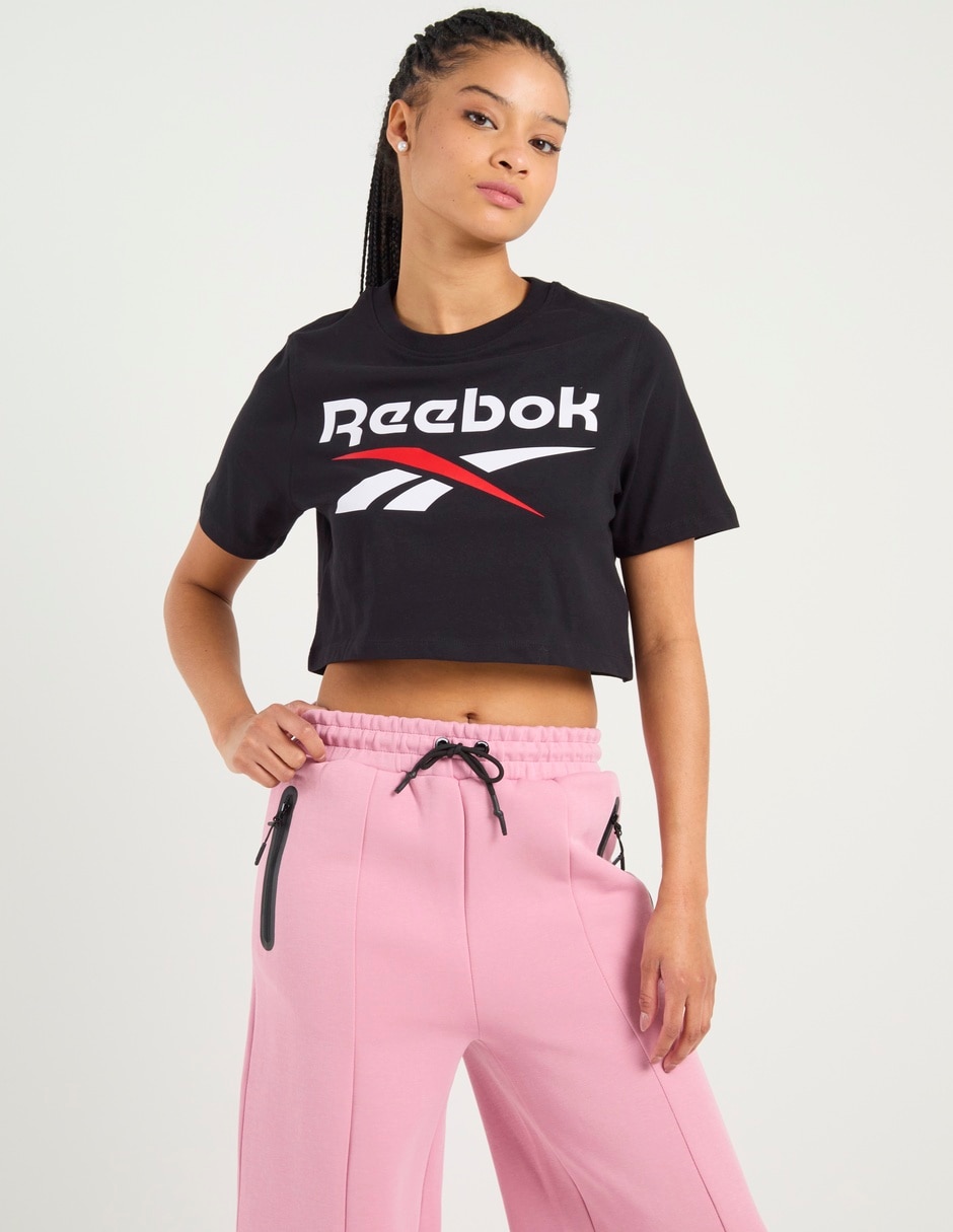 Playera manga corta Reebok cuello redondo para mujer