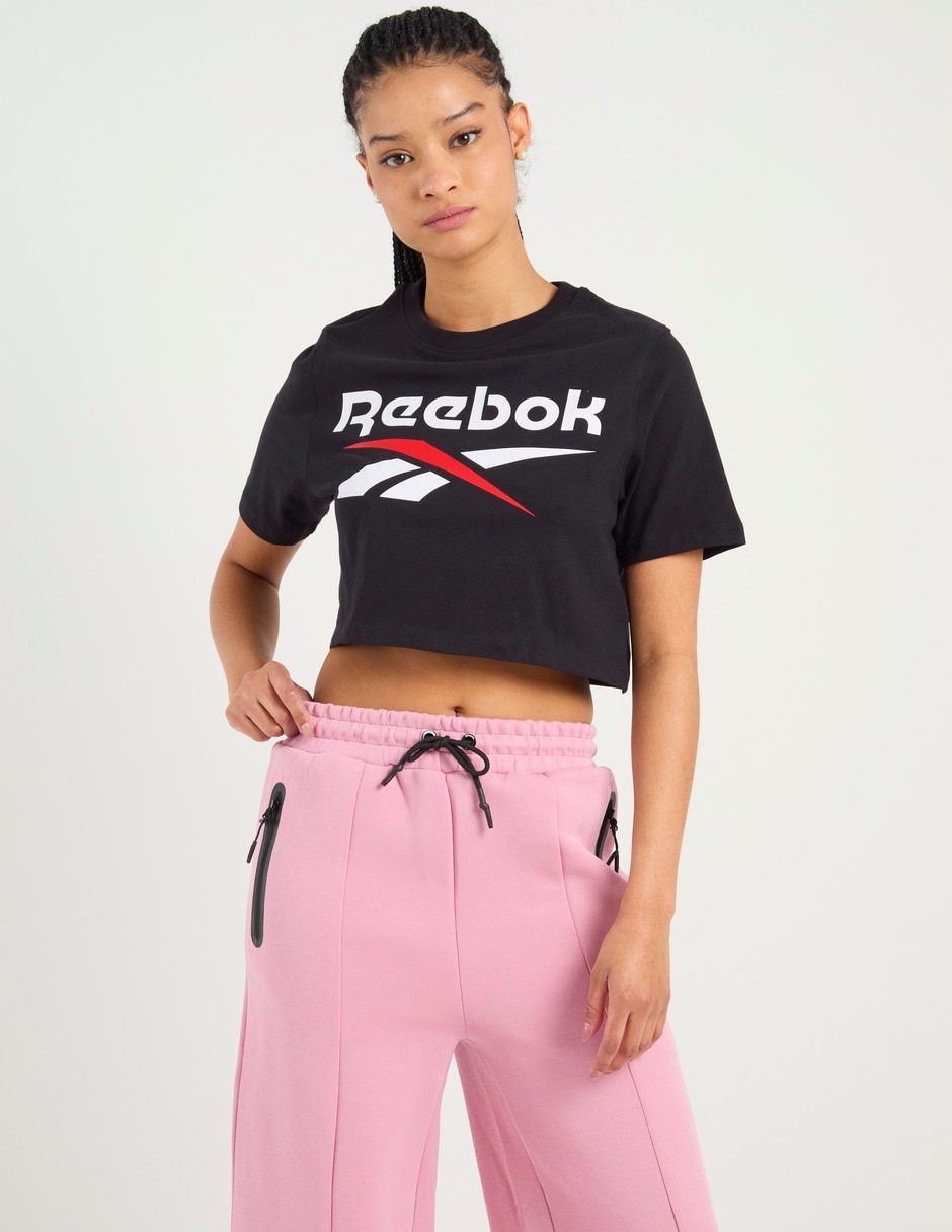 Playera manga corta Reebok cuello redondo para mujer