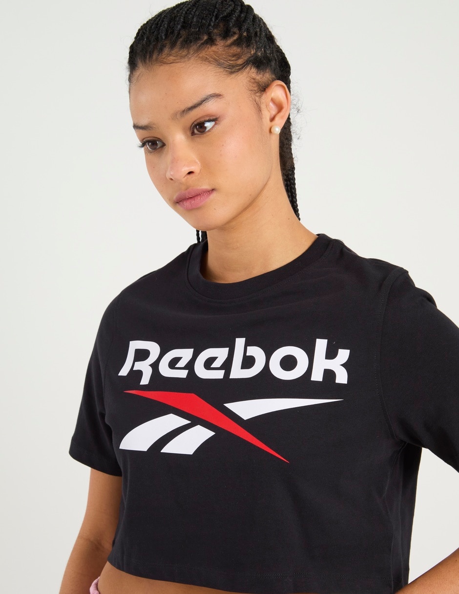 Playera manga corta Reebok cuello redondo para mujer