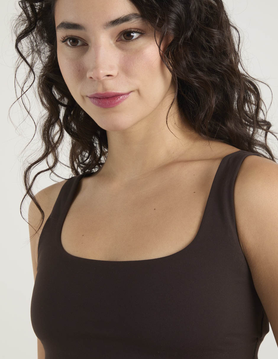 Top deportivo para mujer 8