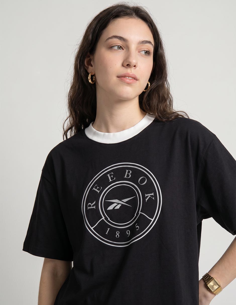 Playera manga corta reebok lawn club cuello redondo para mujer