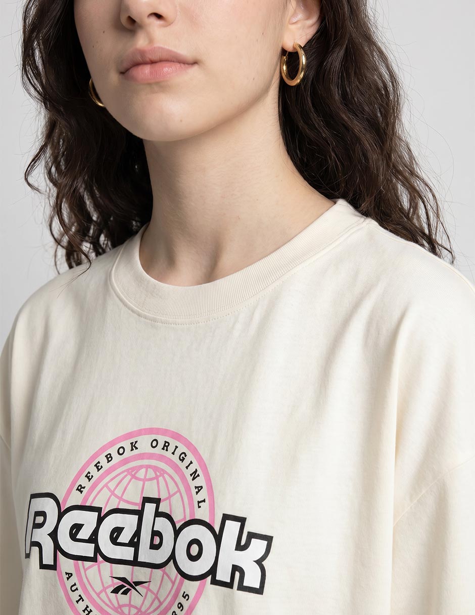 Playera manga corta Reebok World T-Shirt cuello redondo para mujer