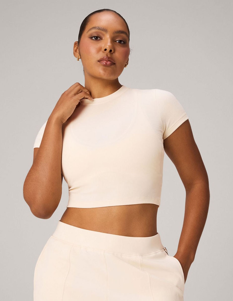 Playera manga corta cuello redondo para mujer 1