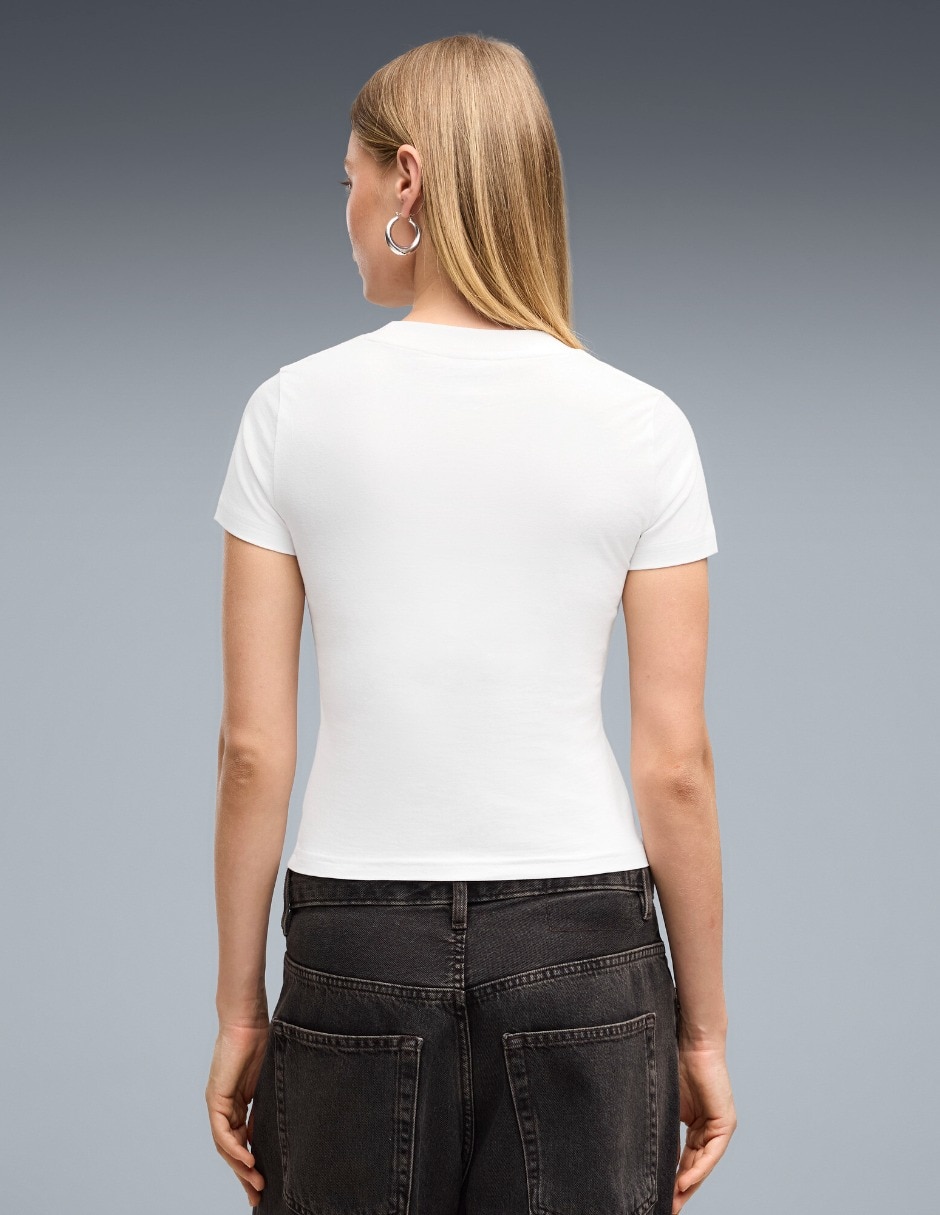 Playera manga corta Street Glam Slim Sho cuello redondo mujer 2